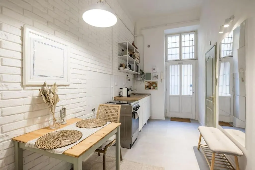 Atelier Apartment Budapest 0*,  Hungary
